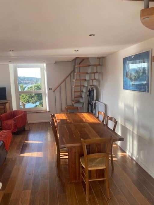 Ile De : T3 Climatise Vue Apartment